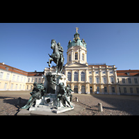 Berlin, Schloss Charlottenburg, Eosander-Kapelle, Reiterstandbild des Großen Kurfürsten auf dem Innenhof