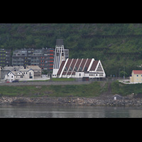 Hammerfest, Kirke, Auenansicht von der Hurtigruten aus gesehen