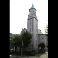 Bergen, St. Paul, Chor von auen mit Turm