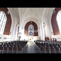 Berlin, Heilandskirche, Innenraum in Richtung Altar