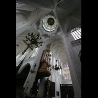 Antwerpen (Anvers), Onze-Lieve-Vrouwekathedraal, Transeptorgel mit Vierungskuppel