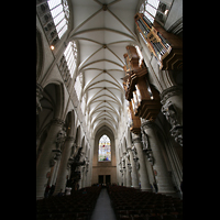Brussel (Bruxelles - Brssel), Kathedraal Sint Michiel en Goedele, Hauptschiff mit Orgel und Blick nach hinten