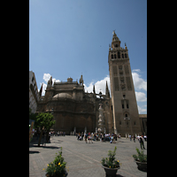 Sevilla, Catedral, Auenansicht mit Giralda