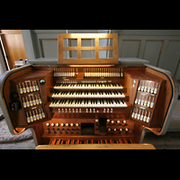 Mnchen (Munich), St. Markus, Spieltisch der Steinmeyer-Orgel