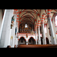 Ochsenfurt, St. Andreas, Innenraum / Hauptschiff in Richtung Orgel